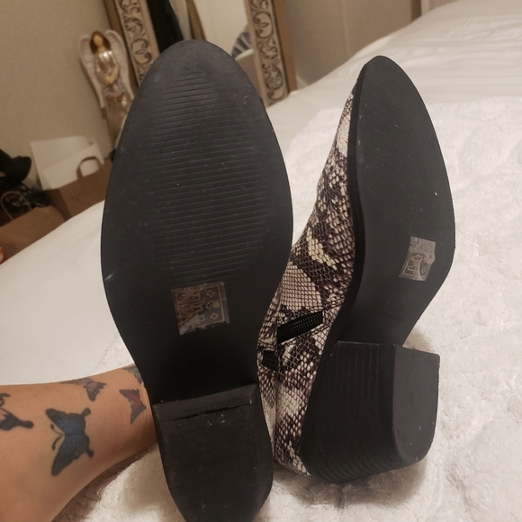 CATHERINE MALANDRINO SNEAKE BOOTIES SIZE :7 1/2 - Picture 6 of 8